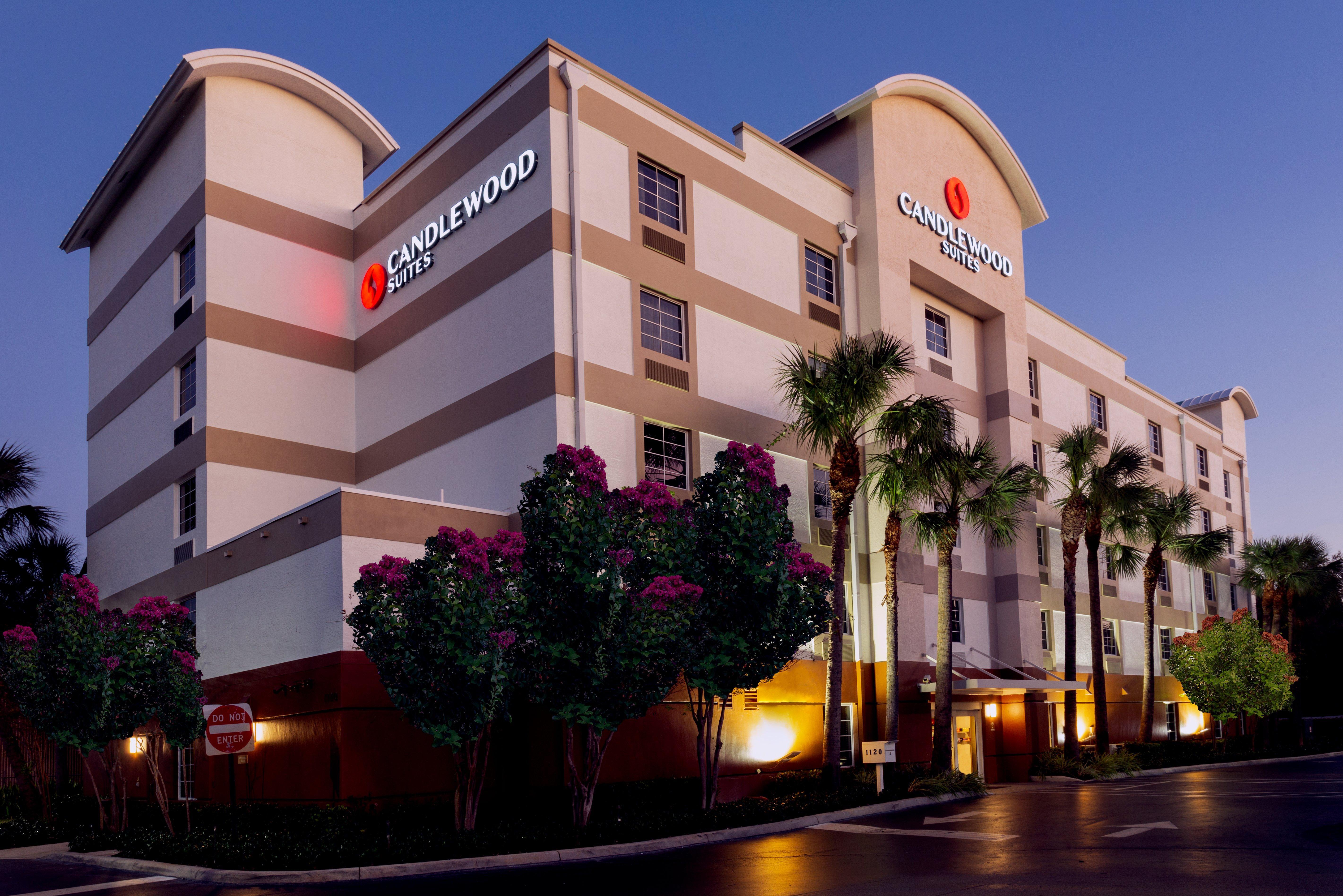 Candlewood Suites Fort Lauderdale Airport-Cruise, An Ihg Hotel Exterior photo